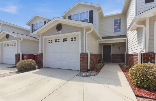 Beautiful townhome in Crestview!!! photos photos