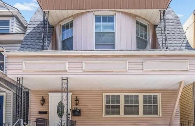 132 Kensington Avenue - 132 Kensington Avenue, Jersey City, NJ 07304