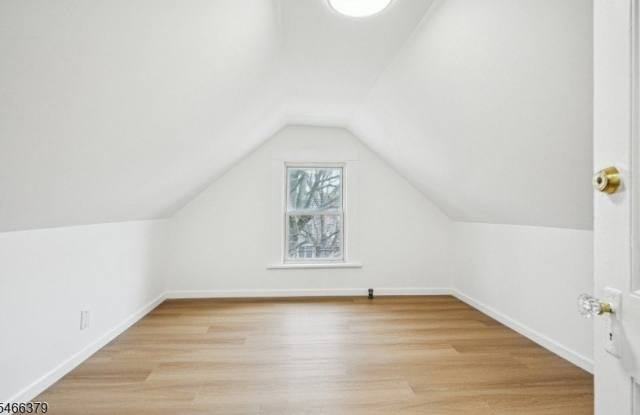46 State St Gallery 2