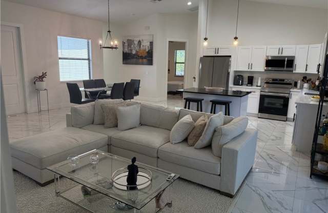 3206 18th Street W Gallery 4
