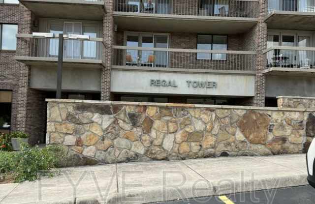 205 Regal Tower - 205 Regal Tower, Maryville, TN 37804