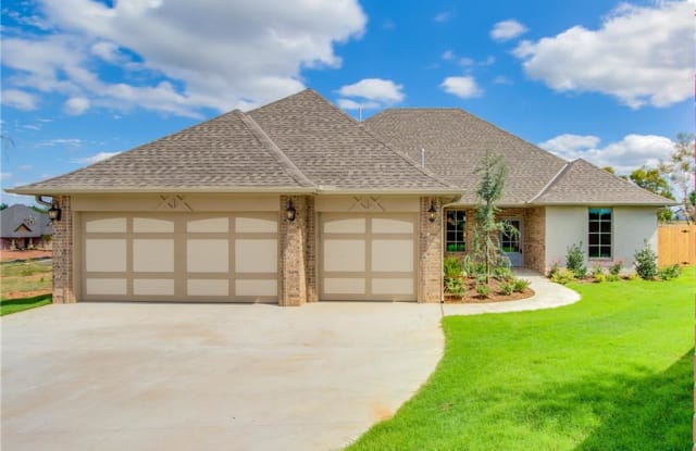 2700 Tranquilo Lane - 2700 Tranquilo Ln, Edmond, OK 73034