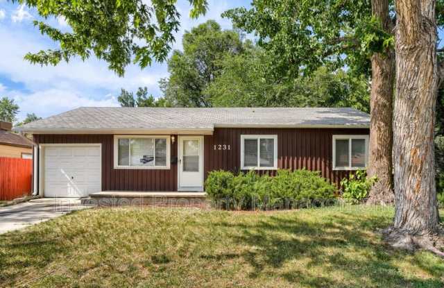 1231 E Bates Parkway photos photos