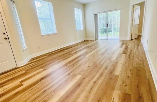1920 HERON COVE Drive Gallery 4