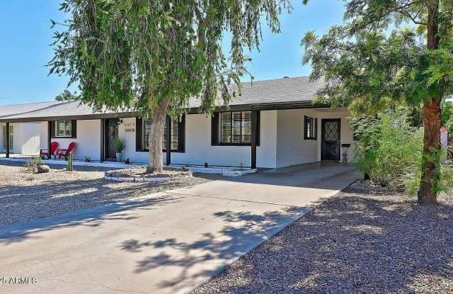 5015 E YALE Street photos photos