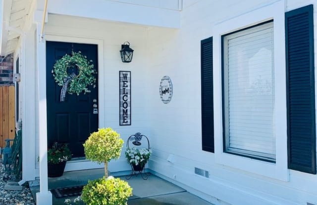 142 Columbia Dr. - 142 Columbia Drive, Vacaville, CA 95687