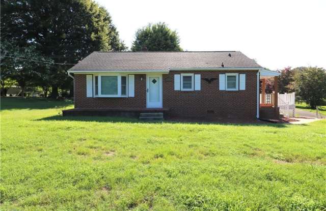 5611 Windy Hill Drive Gallery 1