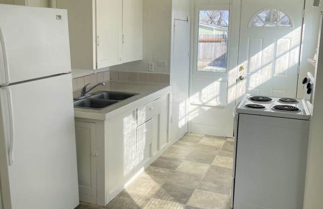 Cute 1 Bedroom 1 Bath Home for Rent! photos photos