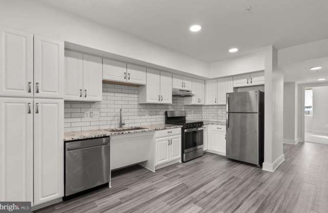 19520 VILLAGE WALK DR. Gallery 4