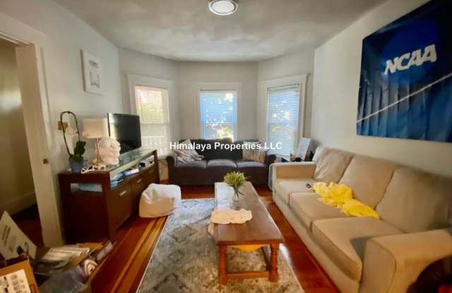 16 Curtis Ave. Gallery 4
