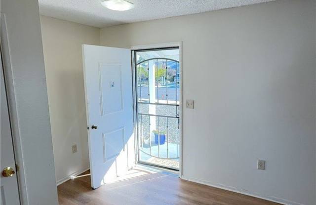 29001 Carmel Gallery 4
