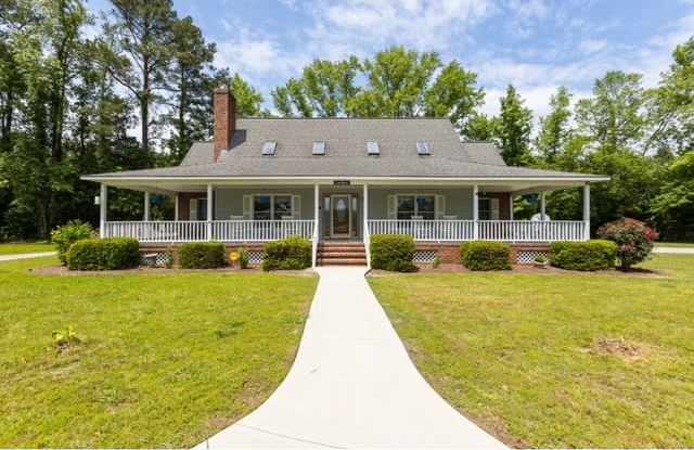 2104 Las Flores Lane photos photos