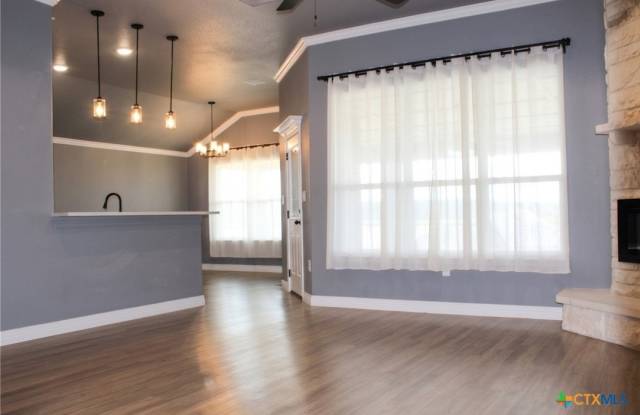 211 Fawn Ridge Drive Gallery 4