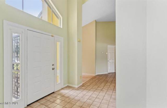 4150 Hemlock Ln Gallery 2