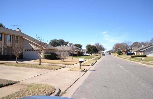 303 Springridge Lane Gallery 2