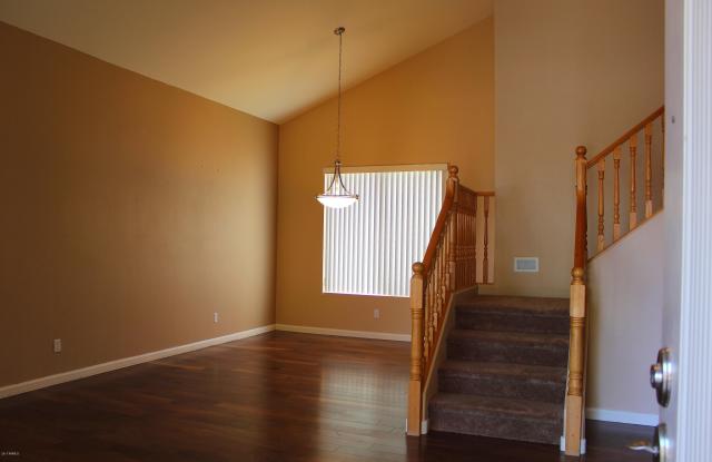 5435 W BUFFALO Street Gallery 2