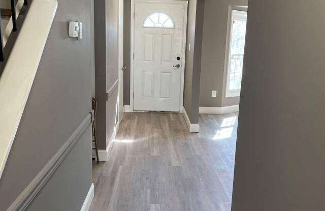 1490 BLOCKTON Gallery 2