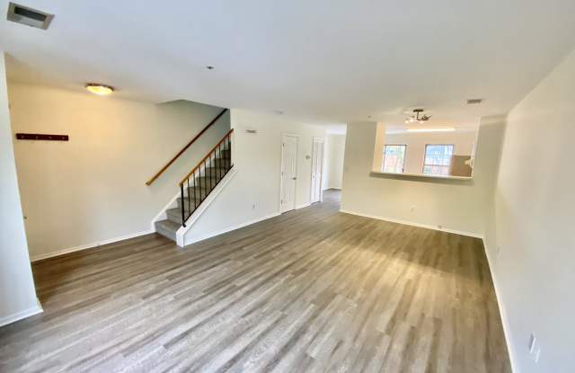 1468 Nestlewood Ct Gallery 3