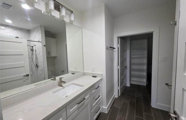 12255 Trail Hollow Drive Gallery 3
