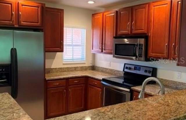 8858 WHITE SAGE Loop Gallery 4