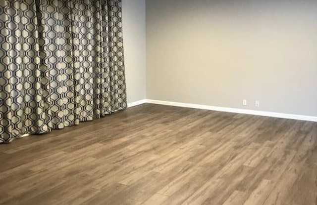 5619 W CROCUS Drive Gallery 3