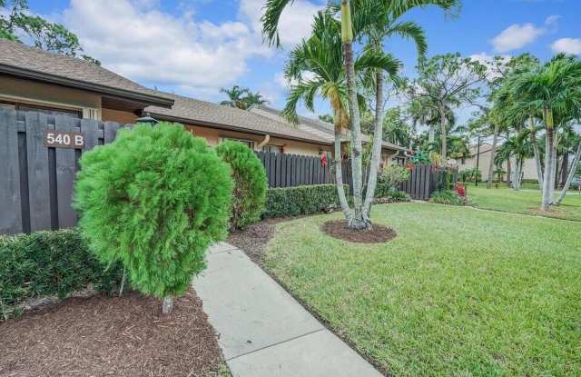 540 Shady Pine Way unit: B photos photos