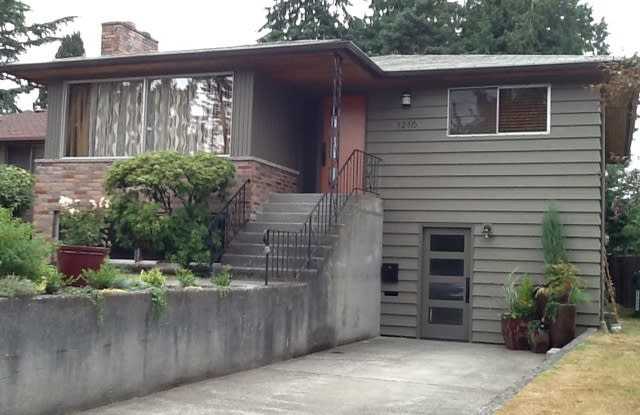 1216 JR HALVERSON Gallery 1