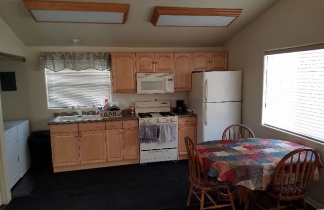 2152 Camellia Dr - 2152 Camellia Drive, Reno, NV 89512