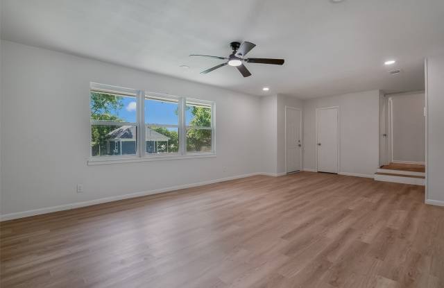 1421 S Scullin Avenue Gallery 4