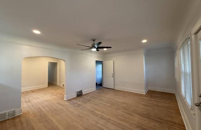 2920 Virginia Park Street photos photos