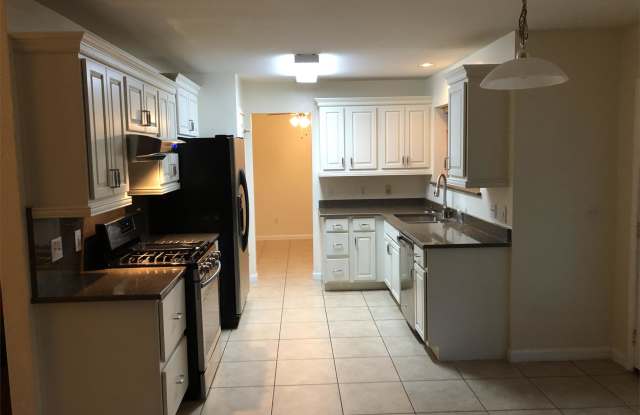 10411 Mustang Ridge Gallery 4