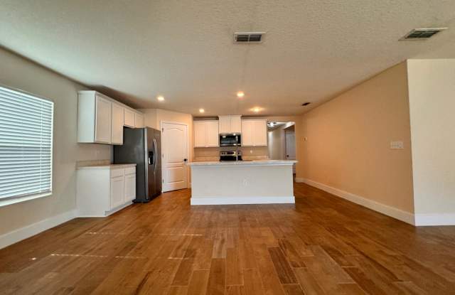 2488 Beachview Drive Gallery 3