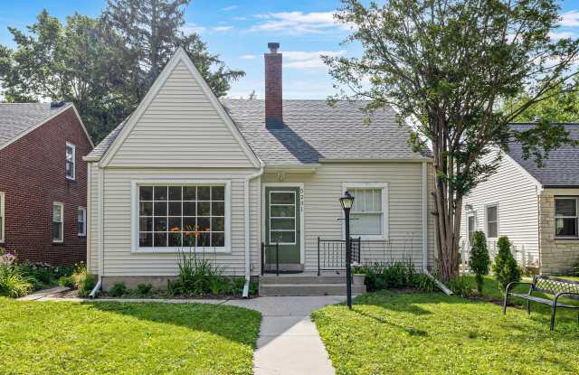 5231 N Bay Ridge Ave photos photos