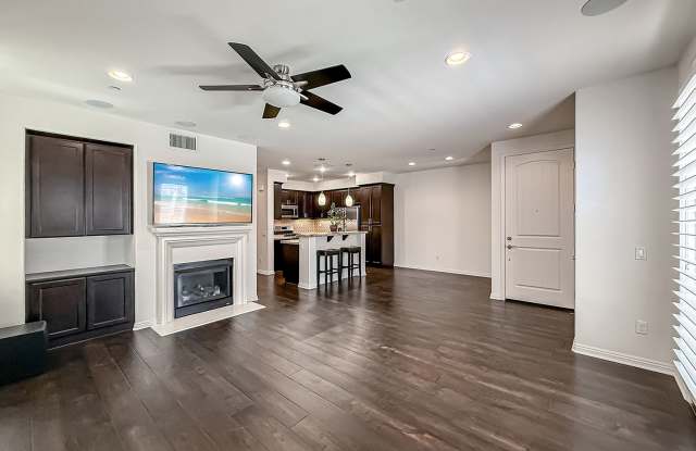 3 bed, 2 1/2 bath townhome in sought-after Oak Terrace community photos photos