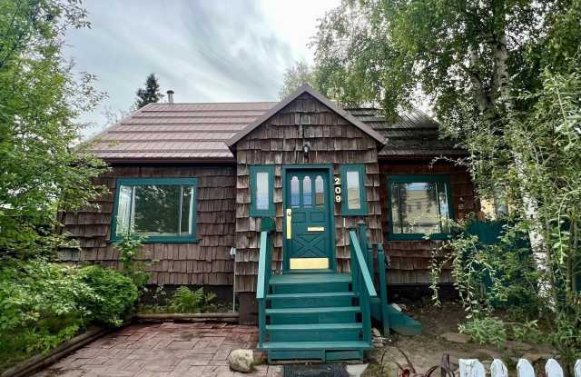 209 2ND AVENUE photos photos