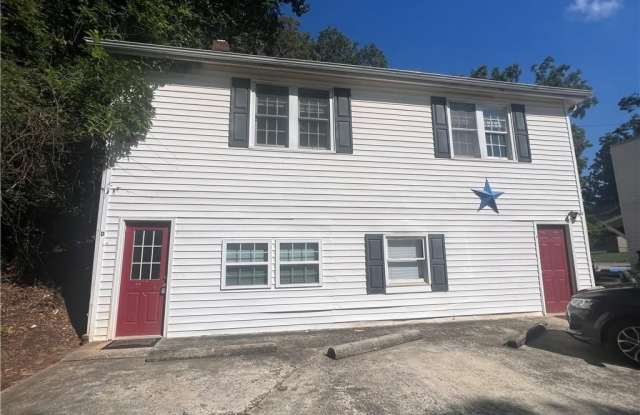 300 Forrest Avenue photos photos
