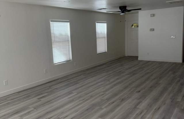 5-bedroom,2.5-bathroom house located in the desirable North Las Vegas. 89081 Gallery 3