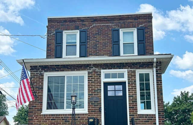 215 W 9TH Avenue photos photos