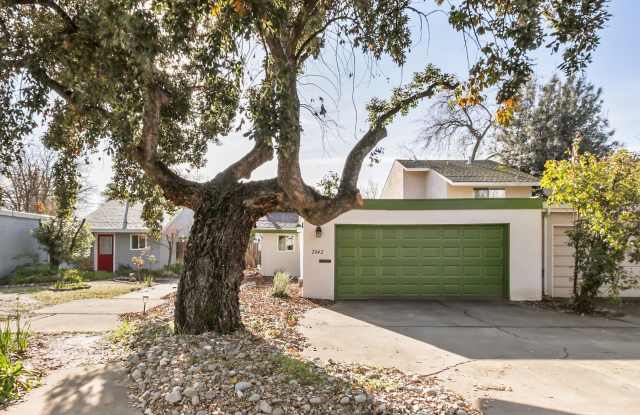 2 Bedroom 2 Bedroom Home in East Davis with solar photos photos