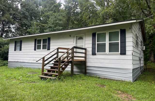 3 BED, 2 BATH HOME LOCATED IN COUNTRY! photos photos