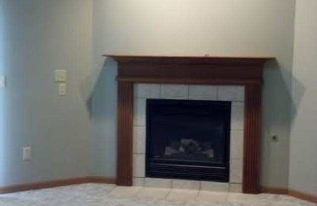 Spacious 2-Bed, 2-Bath Duplex with Attached Garage! - 2146 Cliburn Road, Lafayette, IN 47909