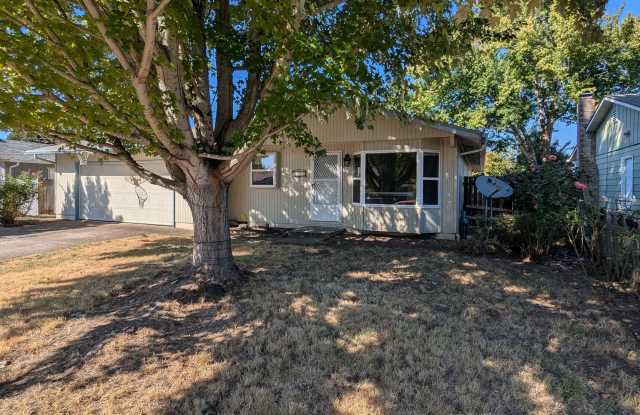 Single Level Home with Fenced Backyard and Gas Fireplace ~ Regal 4703 - 4703 Regal Drive Northeast, Salem, OR 97301