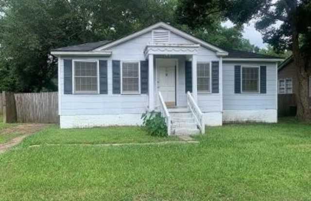 210 Pinehill Drive photos photos