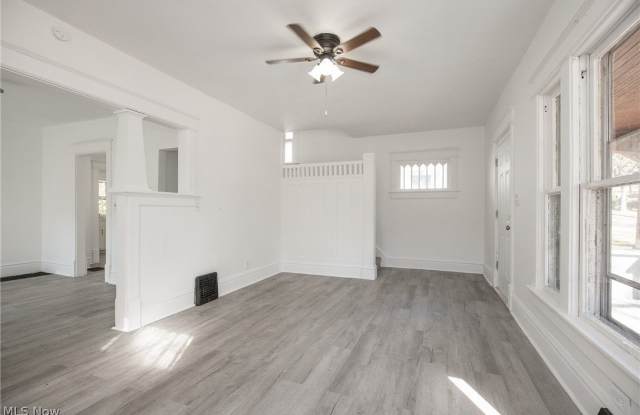 2200 6th Street SW Gallery 3