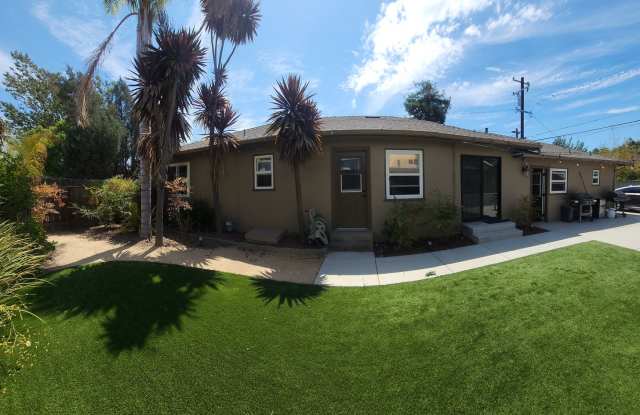 Beautiful upgraded home near campus! Gallery 3