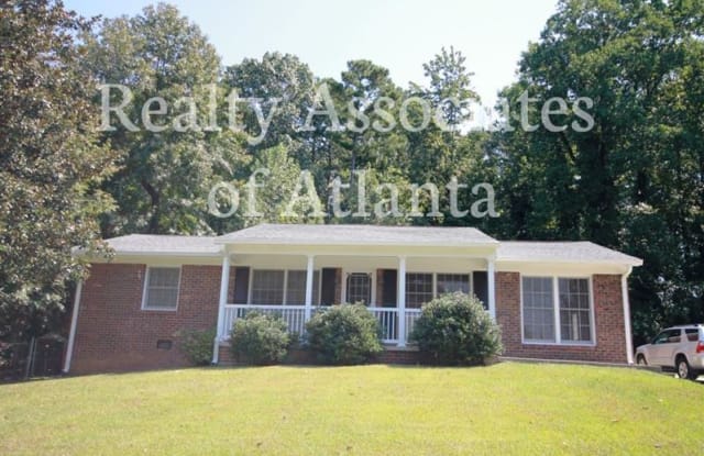 2546 Dobbs Drive NW - 2546 Dobbs Drive, Kennesaw, GA 30152