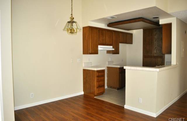 3863 Thorncroft Lane Gallery 2