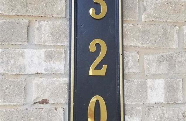 320 Beacons Place Gallery 3