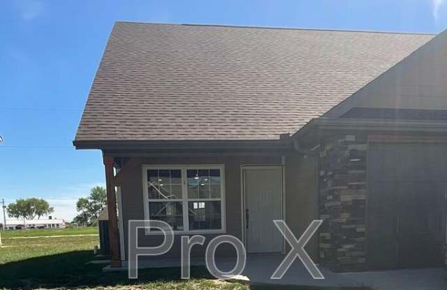 606 Easton Dr photos photos