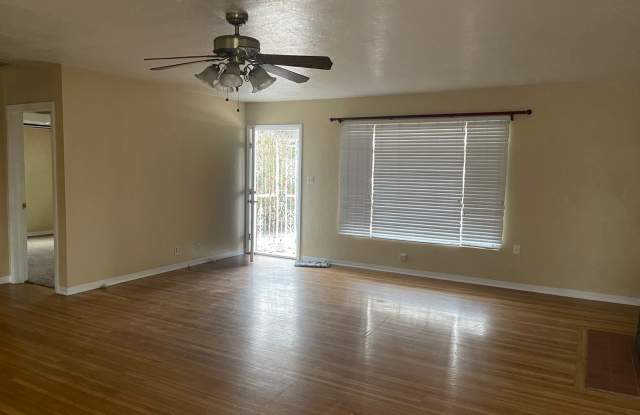 5216 Los Arboles photos photos